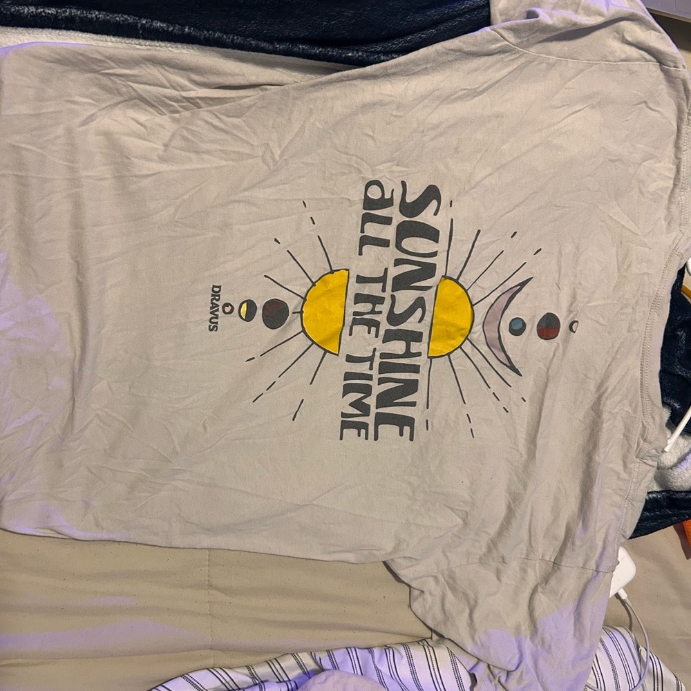 PacSun Gray Sunshine Graphic Tee
